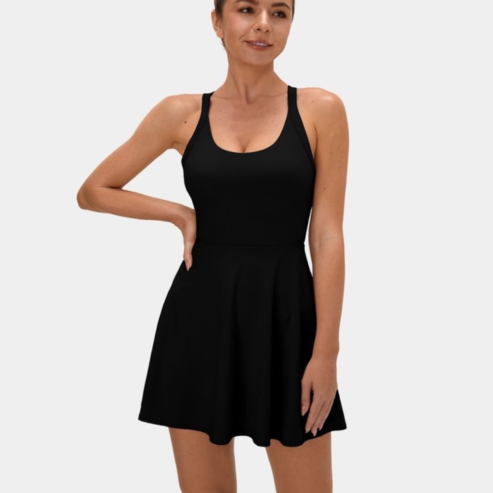 Backless Cut Out Twisted Side Pocket 2-in-1 Barre Ballet
Dance Dress - Medium